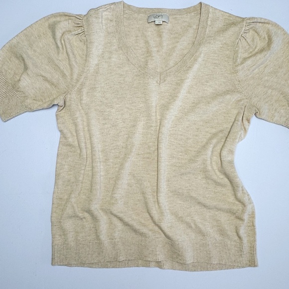LOFT Sweaters - LOFT Outlet Puff Sleeve V-Neck Sweater Oatmeal Heather Knit Top L
